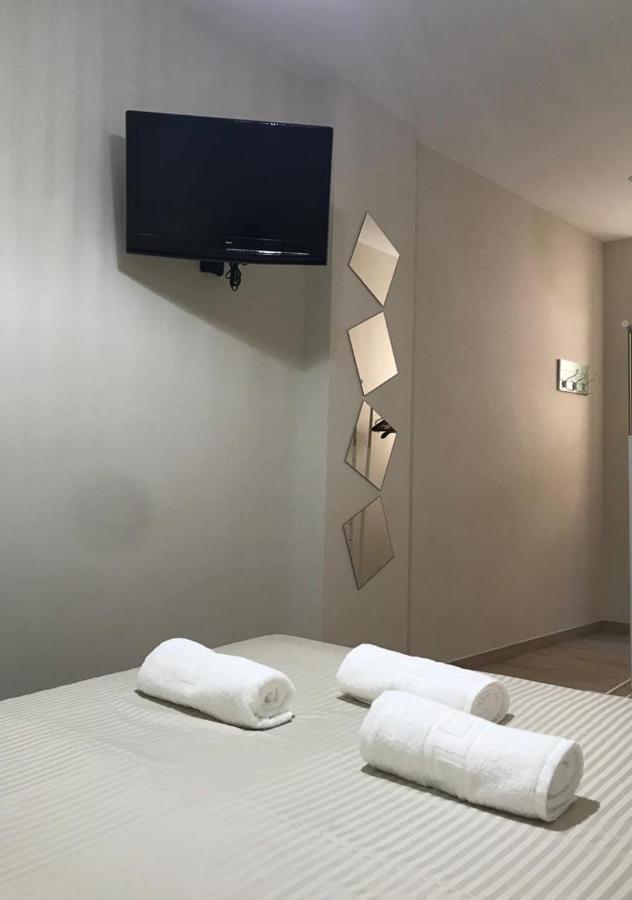 Wish Suite Gran Poder De Sevilla Exterior photo